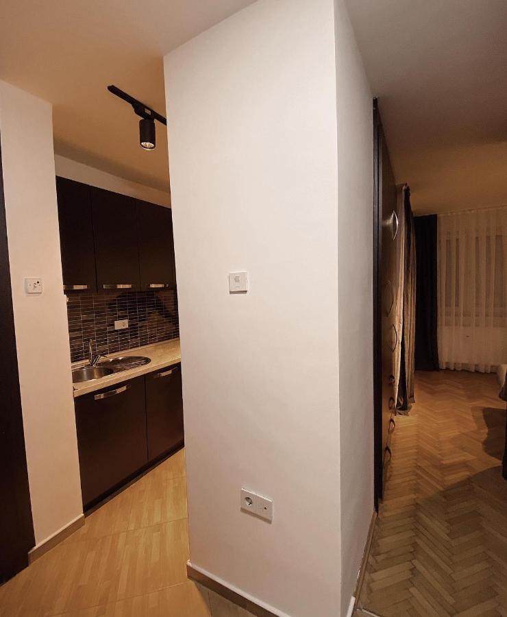 Diamond Apartment Prishtina 2 Prishtine Bagian luar foto